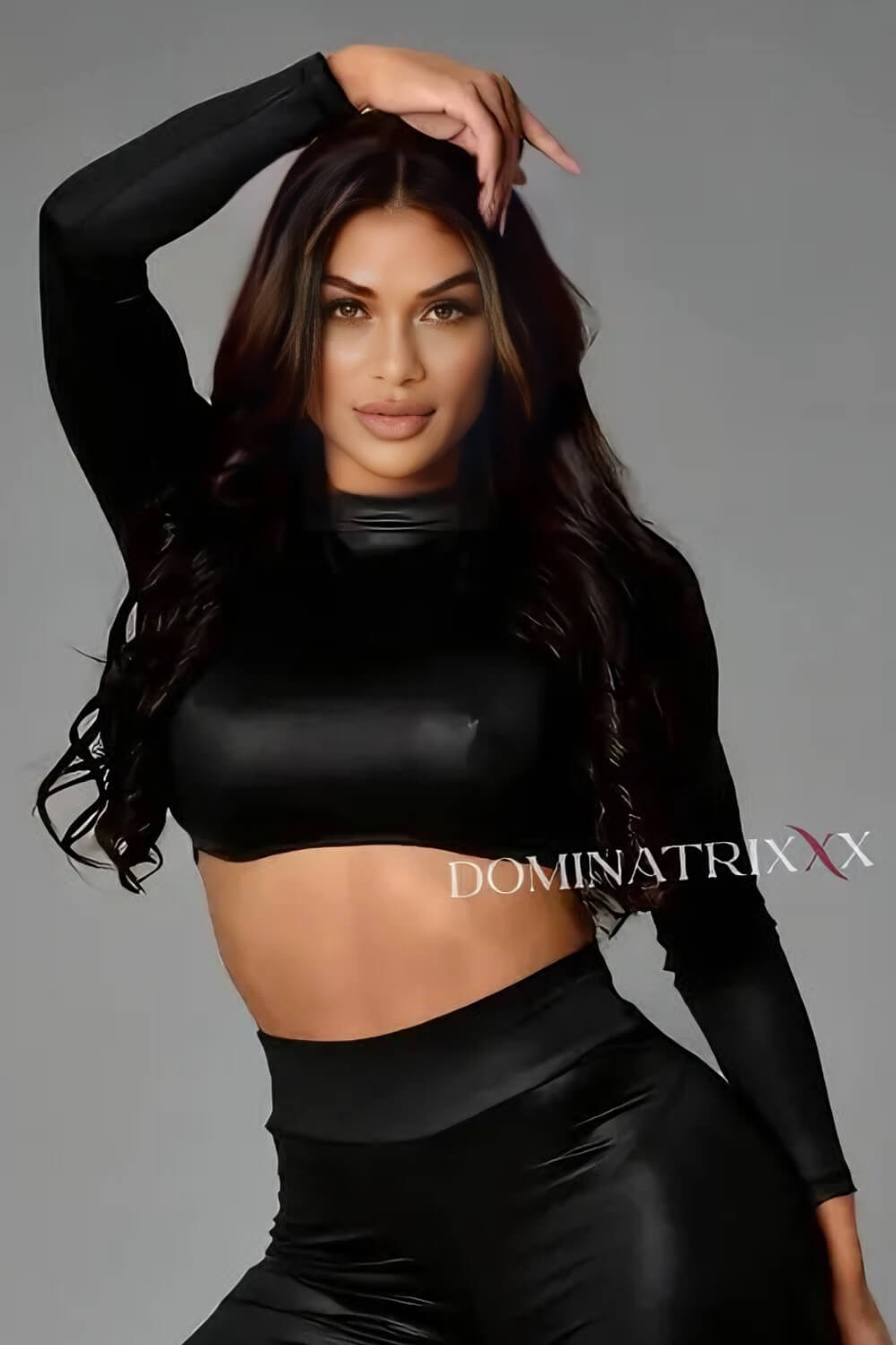 Dominatriz recortada